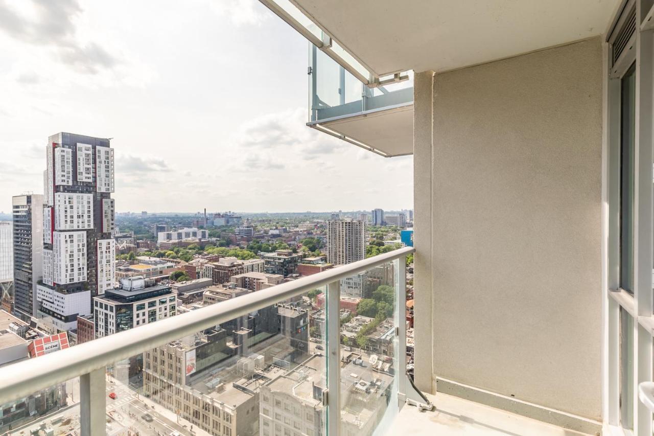 Luxury 2 Bedroom In The Heart Of Entertainment District - City Skyline View & Balcony Toronto Exterior foto