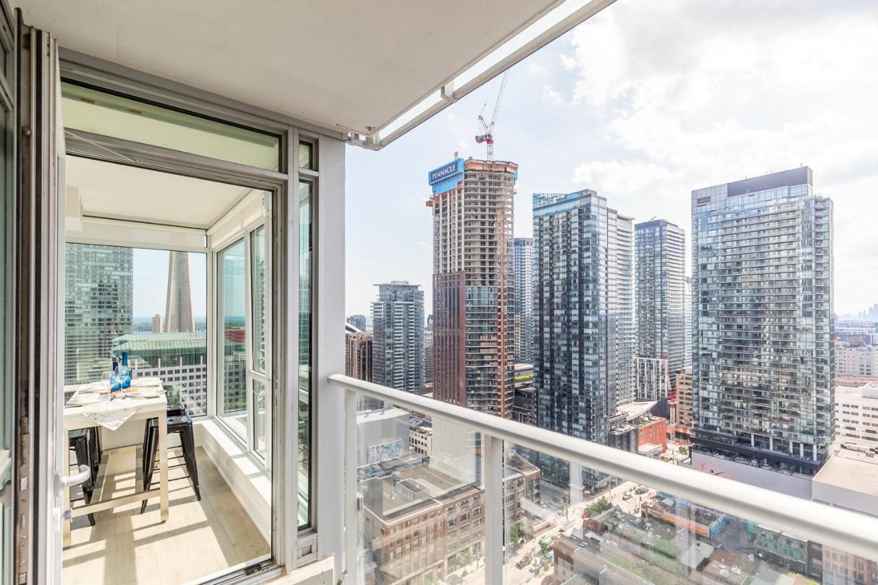 Luxury 2 Bedroom In The Heart Of Entertainment District - City Skyline View & Balcony Toronto Exterior foto